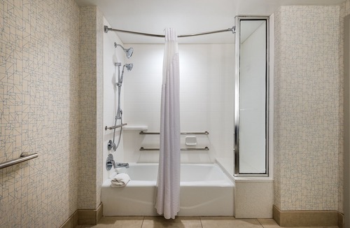 Florence Hotel | Holiday Inn Express & Suites Florence I-95 & I-20 Civic Ctr by IHG
