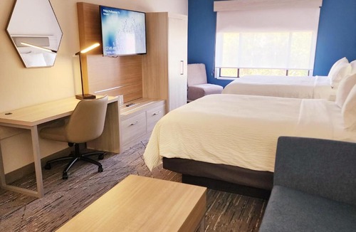 Lexington Hotel | Holiday Inn Express & Suites Lexington by IHG