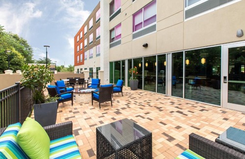Powdersville Hotel | Holiday Inn Express & Suites Greenville S - Piedmont by IHG