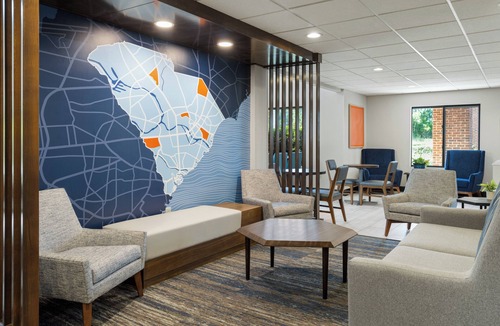 Royal Pines Estates Hotel | Holiday Inn Express & Suites Columbia-I-20 @ Clemson Rd by IHG
