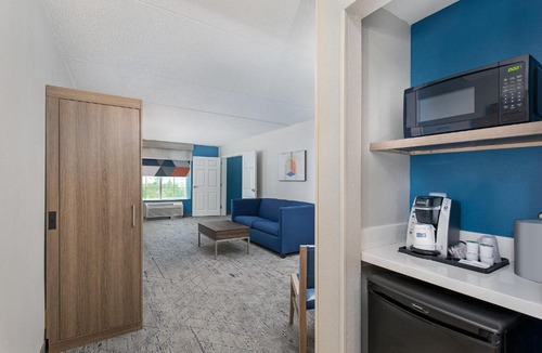 Fortson Hotel | Holiday Inn Express & Suites Columbus at Northlake by IHG