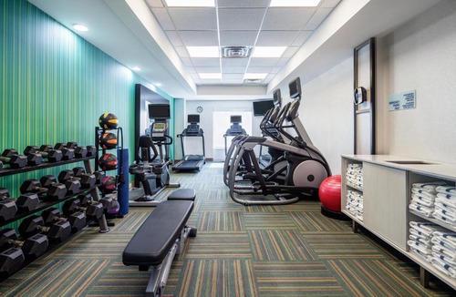 Florence Hotel | Holiday Inn Express & Suites Florence I-95 at Hwy 327 by IHG
