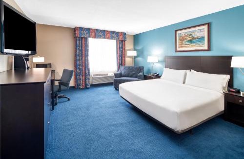 Three Lakes Hotel | Holiday Inn Express & Suites Miami Kendall by IHG