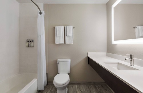 Boys Ranch Hotel | Holiday Inn Express & Suites Live Oak by IHG