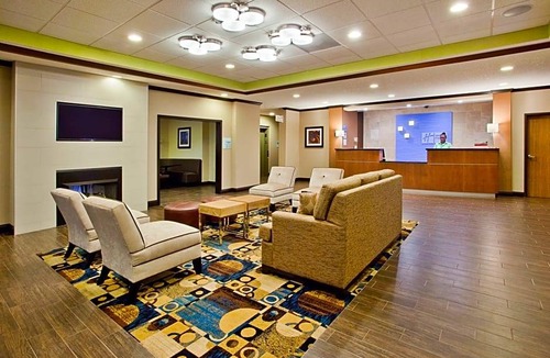 Buford Hotel | Holiday Inn Express & Suites Buford NE - Lake Lanier Area, an IHG Hotel