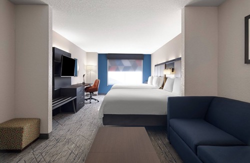 St. Petersburg - Clearwater Hotel | Holiday Inn Express St. Petersburg North (I-275) by IHG