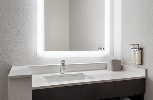 St. Petersburg - Clearwater Hotel | Holiday Inn Express St. Petersburg North (I-275) by IHG