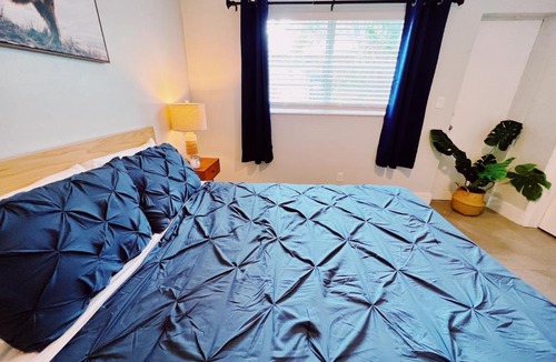 Victoria Park Apartment | Holiday Park Apartments by Lowkl