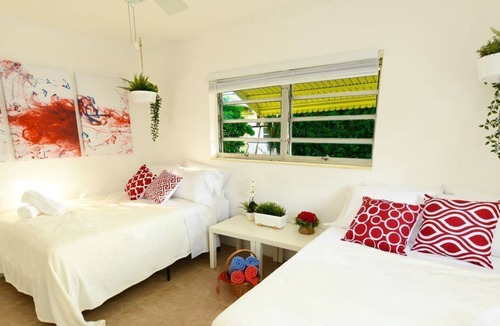 Poinciana Park Apartment | Holidays Sale | 20-40% discounts | Beach 6min | Downtown 4min