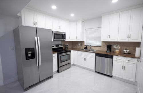 Royal Poinciana House | Hollywood Beach house Oasis