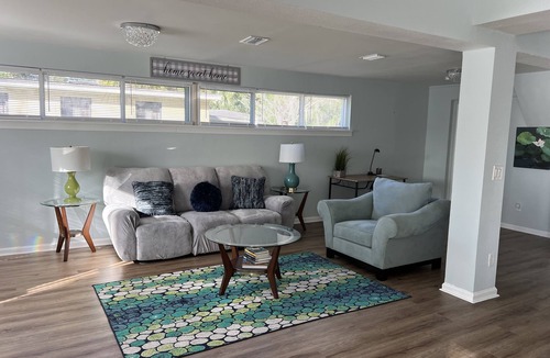 Riverview House | Home Away from Home! 18 min. from Jax Airport and 14 min. from Everbank Stadium