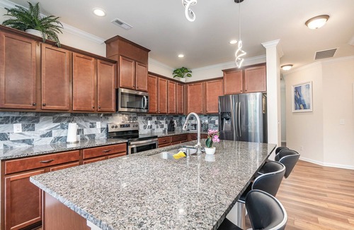 Bowling Green House | Home away from home in Charlotte