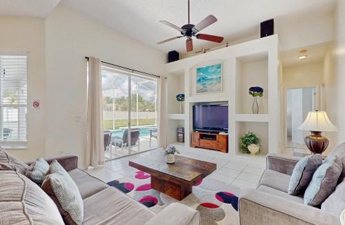 Westridge House | Home near Disney/golf with screened pool, spa, pool table, foosball, AC, and W/D