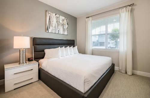 West Kissimmee House | Home Near Disney With Air Hockey Table And Waterpark & Resort Access At Encore Resorts Reunion - 241Bu