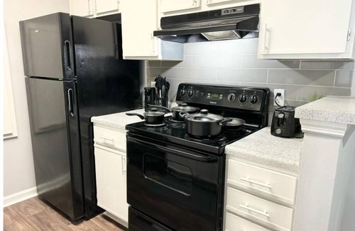 Morrow Apartment | Home Theater Sleeps 8 WiFi