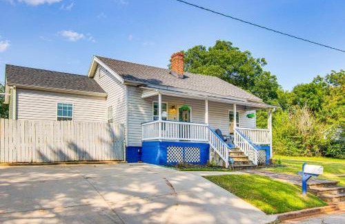 Parker House | Home w/Private Yard - Walk to Swamp Rabbit Trail