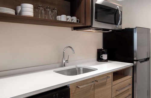 Downtown Jacksonville Hotel | Home2 Suites By Hilton Jacksonville Downtown