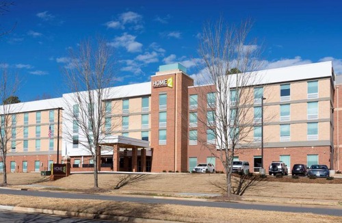 Belmont Historic District Hotel | Home2 Suites By Hilton Charlotte Belmont, Nc