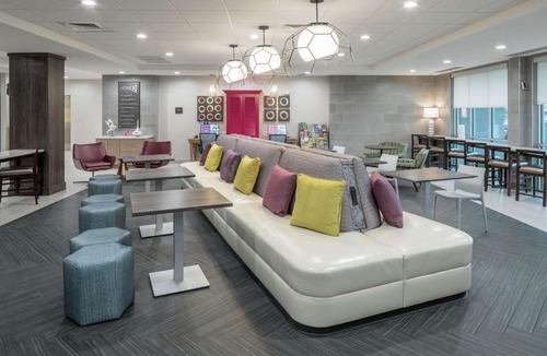 Airport North Hotel | Home2 Suites By Hilton Orlando Airport