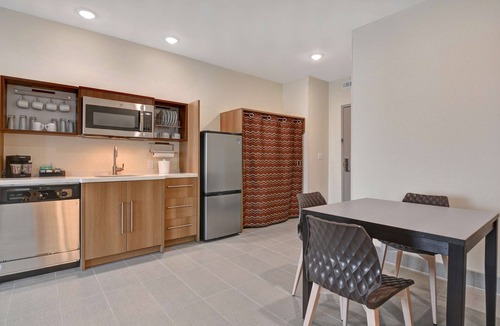 Savannah Hotel | Home2 Suites by Hilton Savannah Midtown, GA