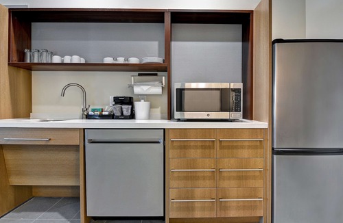 Savannah Hotel | Home2 Suites by Hilton Savannah Midtown, GA