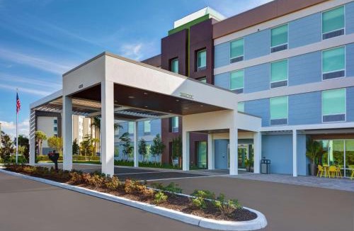Fort Myers Hotel | Home2 Suites by Hilton Fort Myers Colonial Blvd