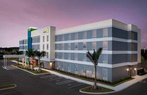 Biggar Hotel | Home2 Suites by Hilton Fort Myers Airport