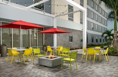 Biggar Hotel | Home2 Suites by Hilton Fort Myers Airport