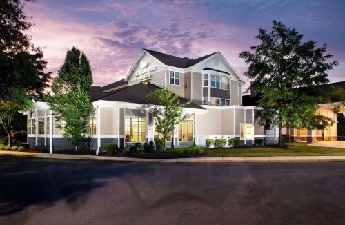 Mount Laurel Hotel | Homewood Suites by Hilton Mount Laurel