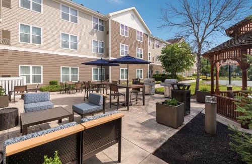 Mount Laurel Hotel | Homewood Suites by Hilton Mount Laurel