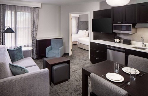 Buckhead Hotel | Homewood Suites by Hilton Atlanta Lenox Buckhead