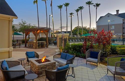 Orlando Hotel | Homewood Suites by Hilton Orlando-UCF Area