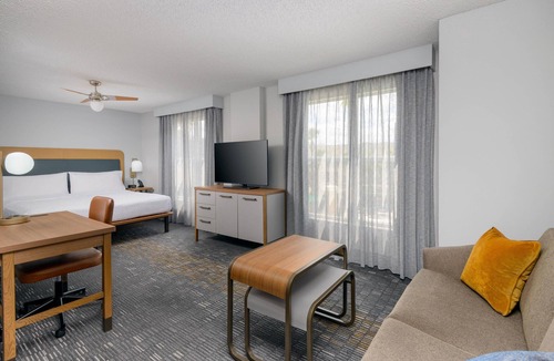 Orlando Hotel | Homewood Suites by Hilton® Orlando-UCF Area