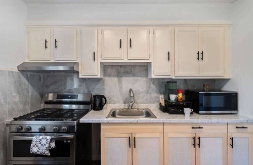 Hackensack House | Homey 4BR w Parking, near NYC