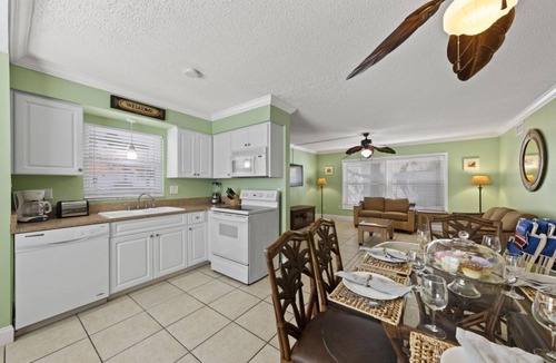 Siesta Key Village House | Honeysuckle | Pet Friendly Home Located in Siesta Key Village w/Heated Pool, Walk to Beach!