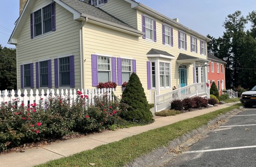 Chesapeake City House | Hook Wine & Sinker~sleeps 14 to 16 water views!