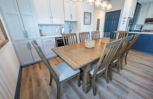 Plantation House | Hot Days, Cool Savings 20% OFF! RENOVATED & GORGEOUS BEACHFRONT