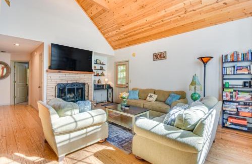 Clayton House | Hot Tub, Deck & Grill: Secluded Cabin in Clayton