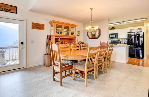 Maggie Valley House | Hot Tub, Decks & More! Serene Maggie Valley Home