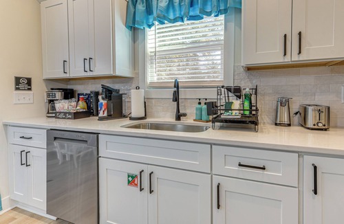 Little River House | Hot Tub + Fire Pit: Home Near Dtwn Little River!