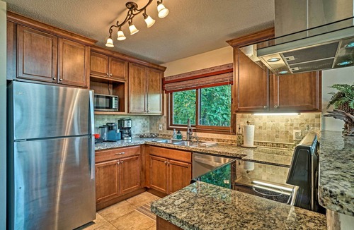 Otto House | Hot Tub + Game Room: Mountain Retreat in Otto!