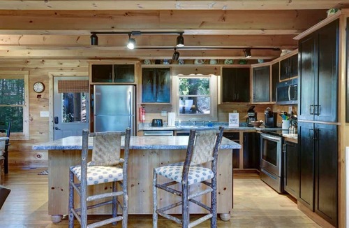 Morganton Cabin | Hot Tub & Scenic Mountain Views, Game Room