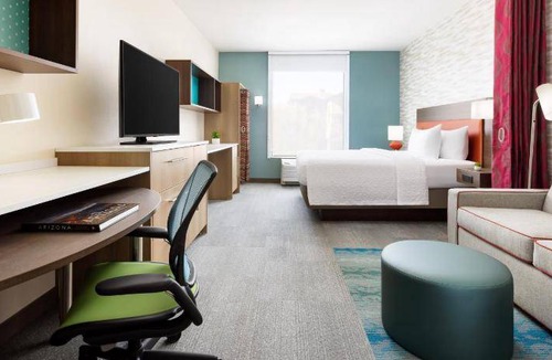 Lake Mary Hotel | Hotel ∙ 127 guests