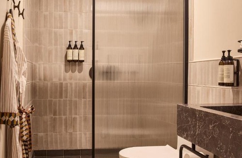 Fishtown Hotel | Hotel Anna & Bel