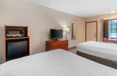Acworth Hotel | Hotel Deerfield Inn & Suites Acworth Atlanta