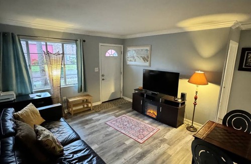 Gillespie Park House | House ∙ 2 bedrooms ∙ 6 guests