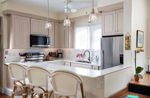 Midtown House | House ∙ 3 bedrooms ∙ 8 guests