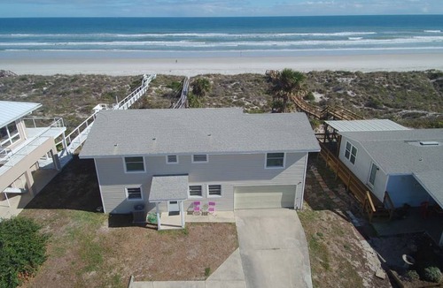 Crescent Beach House | House ∙ 4 bedrooms ∙ 10 guests