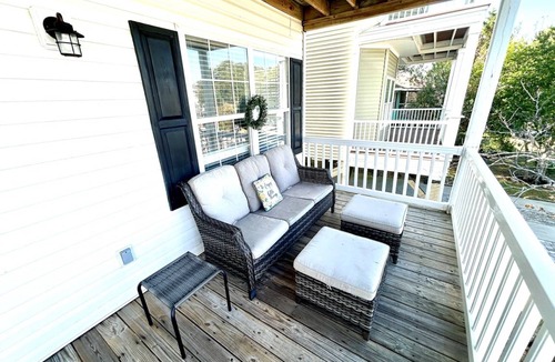 Surfside Beach House | House ∙ 4 bedrooms ∙ 14 guests