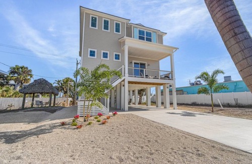 Punta Rassa House | House ∙ 4 bedrooms ∙ 11 guests